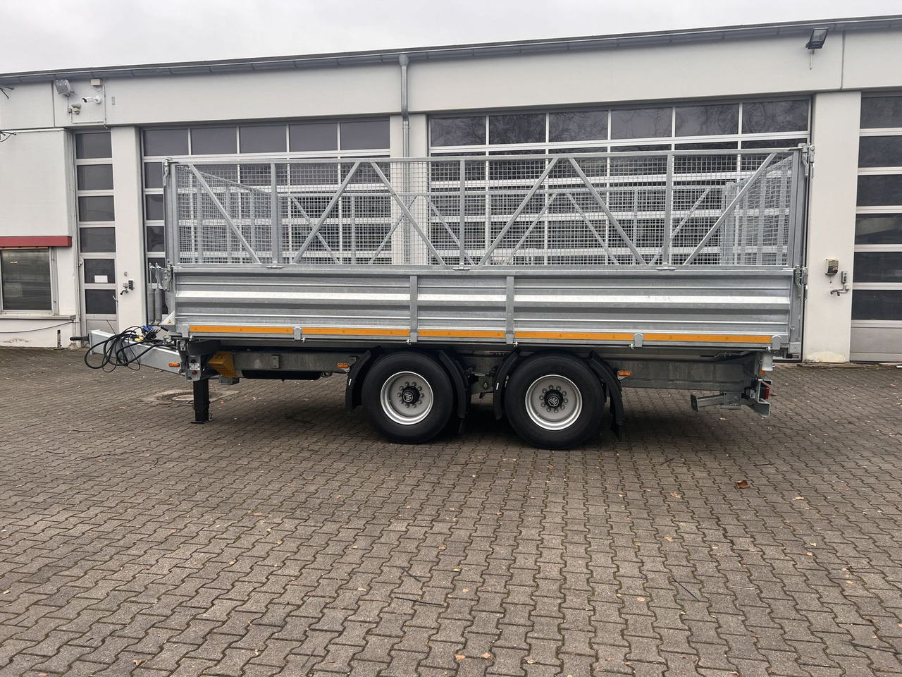 Möslein neuer 19 t Tandemkipper TiefladerGitteraufsatz - Tipper trailer: picture 2 Möslein neuer 19 t Tandemkipper TiefladerGitteraufsatz - Tipper trailer: picture 2