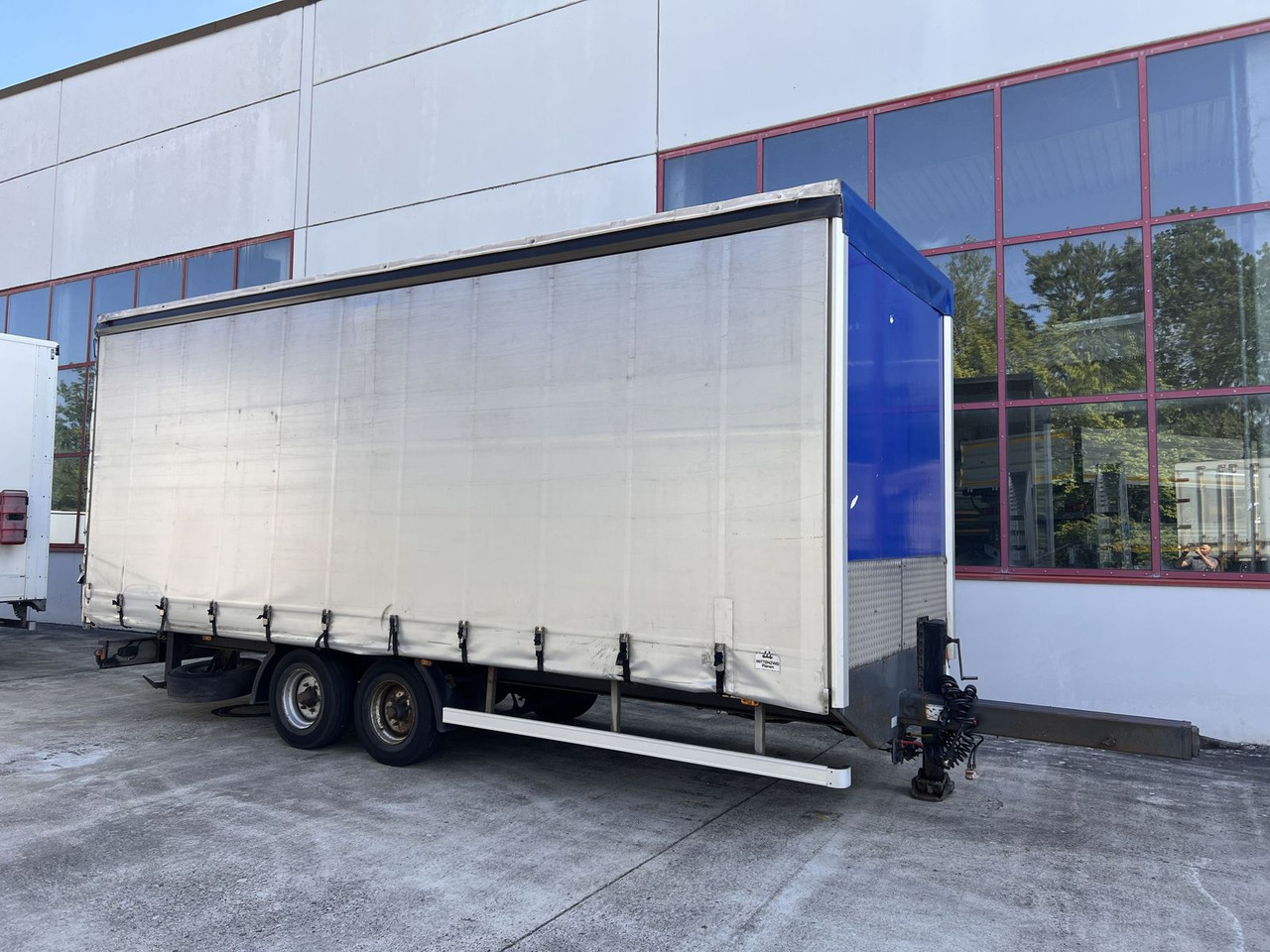 Tandem- Planenanhänger - Curtainsider trailer: picture 2 Tandem- Planenanhänger - Curtainsider trailer: picture 2