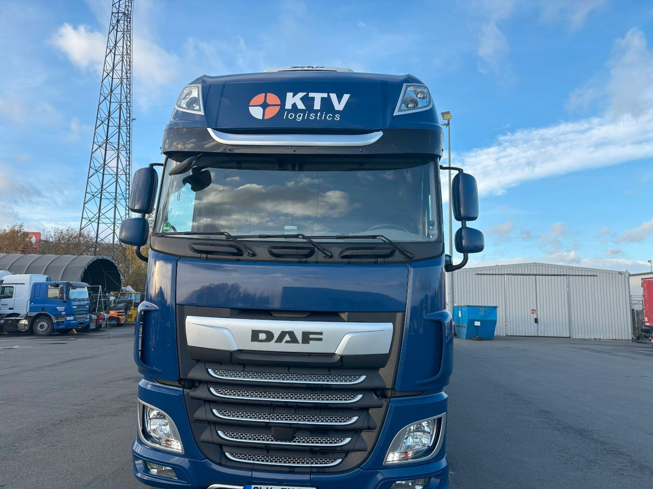 DAF SSC XF 480 Jumbo + Anh Wecon - Curtainsider truck: picture 3 DAF SSC XF 480 Jumbo + Anh Wecon - Curtainsider truck: picture 3