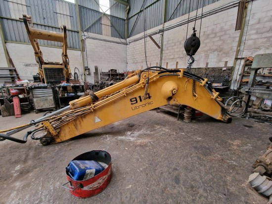 Boom LIEBHERR 914 (PLUMA): picture 1