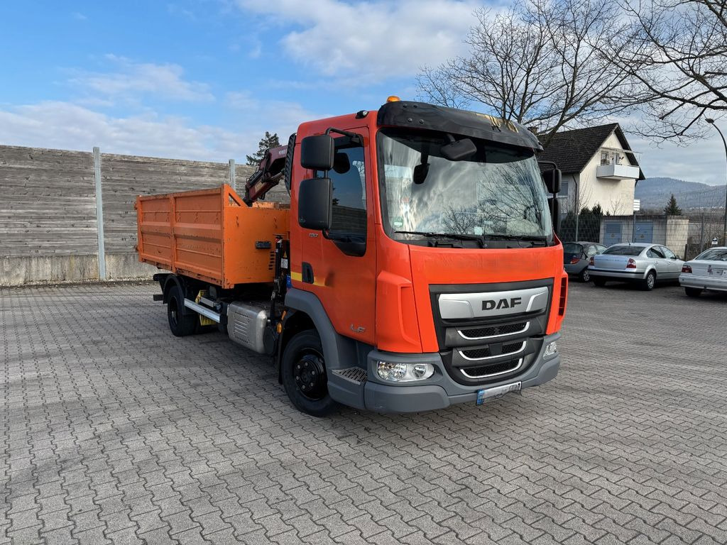 DAF FA LF 180 8t Abrollkipper mit Ladekran - Hook lift truck, Crane truck: picture 3 DAF FA LF 180 8t Abrollkipper mit Ladekran - Hook lift truck, Crane truck: picture 3