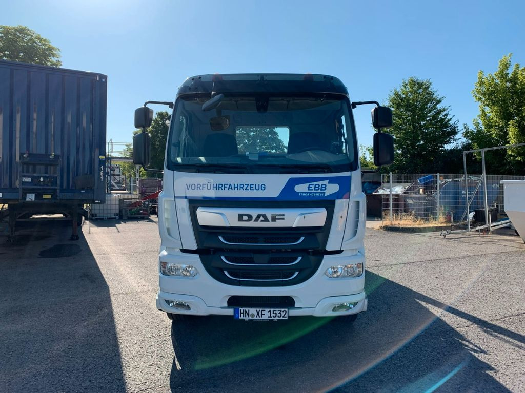DAF LF 310 18t VDL Absetzkipper - Skip loader truck: picture 2 DAF LF 310 18t VDL Absetzkipper - Skip loader truck: picture 2
