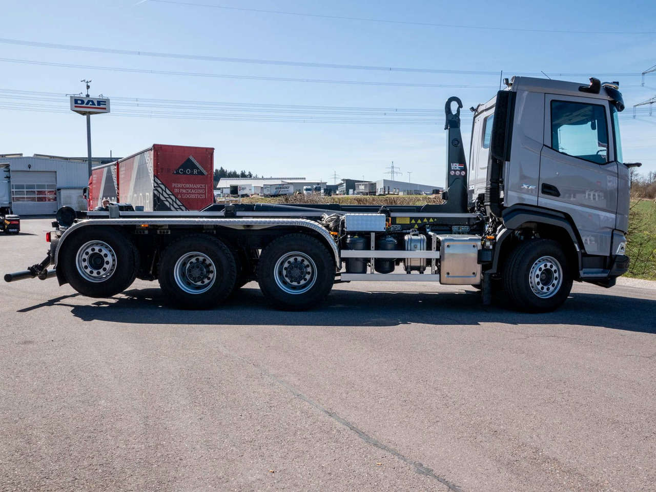 DAF XF 530 FAW mit VDL Abrollkipper DAF XF 530 FAW mit VDL Abrollkipper - Hook lift truck: picture 4 DAF XF 530 FAW mit VDL Abrollkipper DAF XF 530 FAW mit VDL Abrollkipper - Hook lift truck: picture 4