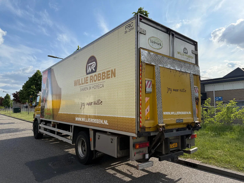 Refrigerator truck Mercedes-Benz Axor 1824 2008 euro 5 chereau + carrier 950 MT: picture 6 Refrigerator truck Mercedes-Benz Axor 1824 2008 euro 5 chereau + carrier 950 MT: picture 6