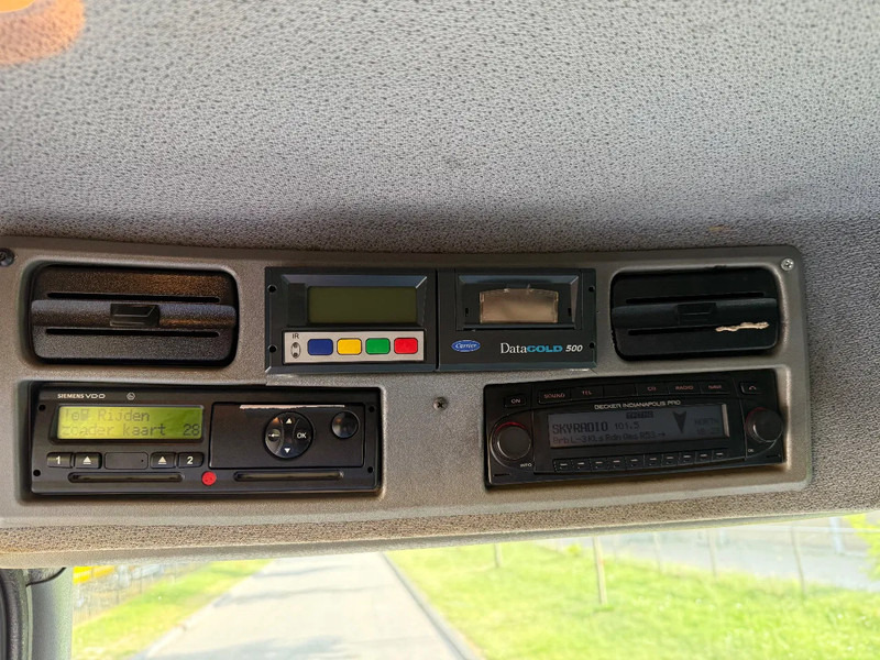 Refrigerator truck Mercedes-Benz Axor 1824 2008 euro 5 chereau + carrier 950 MT: picture 15 Refrigerator truck Mercedes-Benz Axor 1824 2008 euro 5 chereau + carrier 950 MT: picture 15