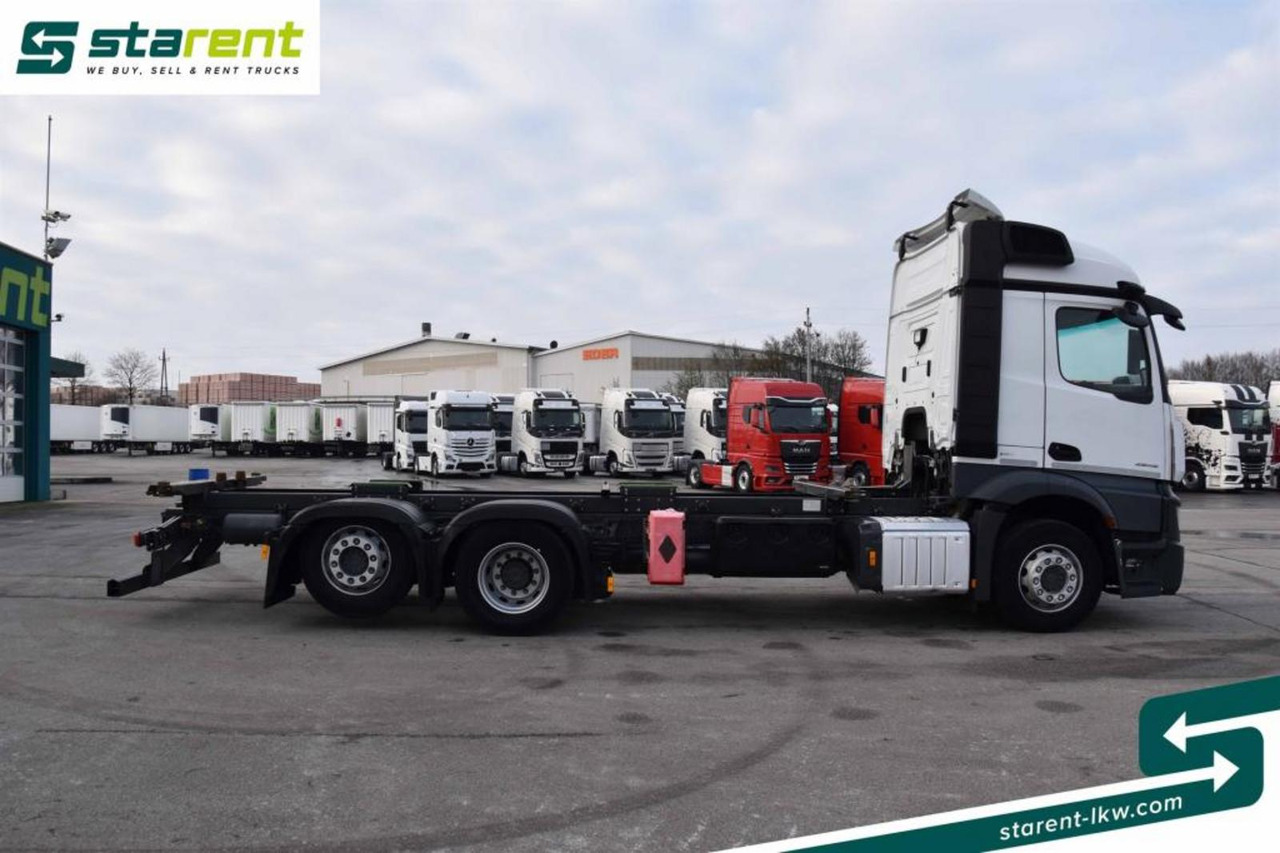 Mercedes Benz Actros 2645L Retarder Mirror Cam NAVI Liftachse - Container transporter/ Swap body truck: picture 4 Mercedes Benz Actros 2645L Retarder Mirror Cam NAVI Liftachse - Container transporter/ Swap body truck: picture 4