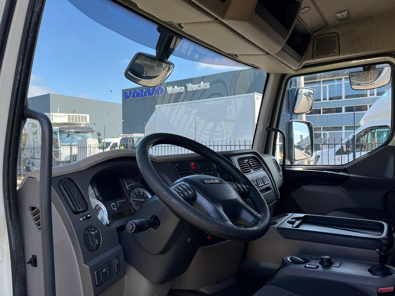 Interior photo 1: Box truck DAF LF 210, 4x2, Euro 6, Airco, Nav