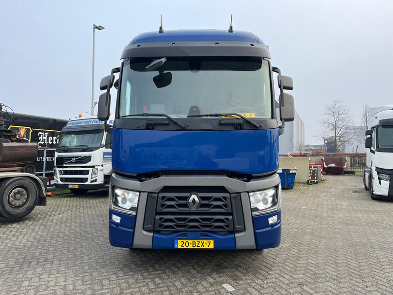 Renault T-11 SLEEPERCAB 380 P6X2 COMFORT - Box truck: picture 4 Renault T-11 SLEEPERCAB 380 P6X2 COMFORT - Box truck: picture 4