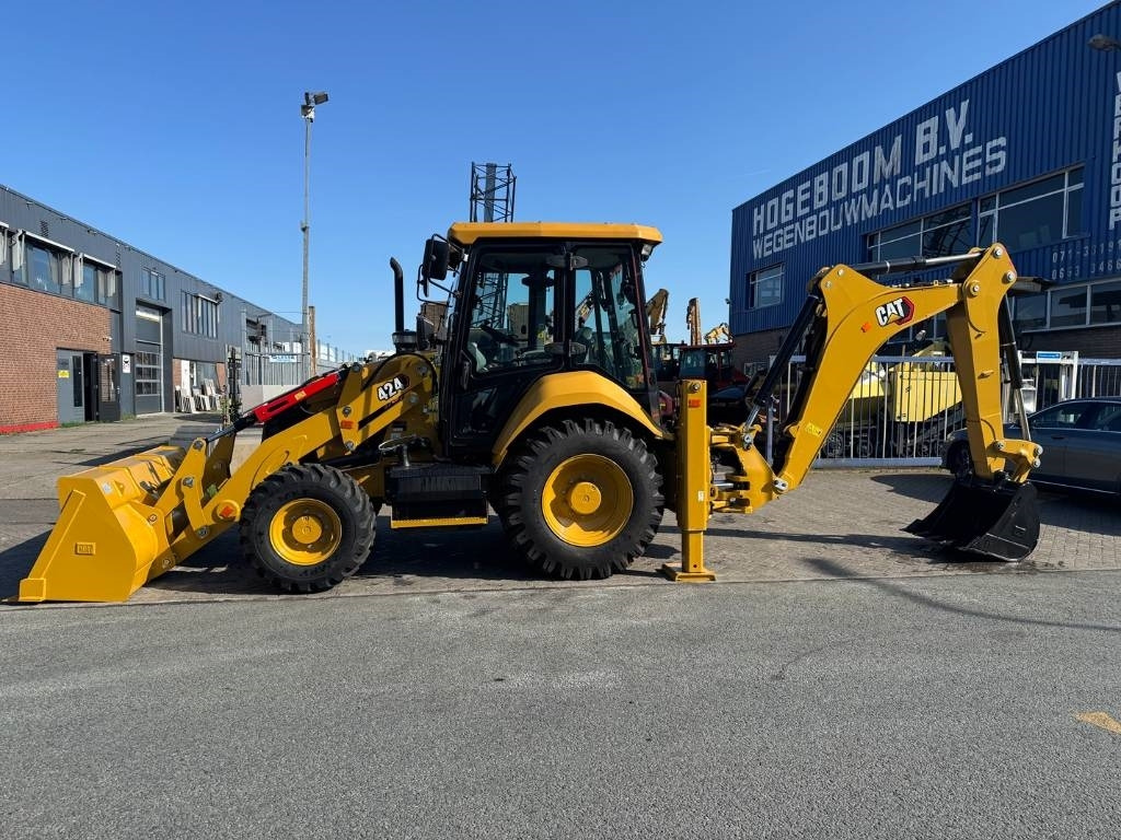 CAT 424 4X4 ( UNUSED NEW ) - Backhoe loader: picture 1 CAT 424 4X4 ( UNUSED NEW ) - Backhoe loader: picture 1