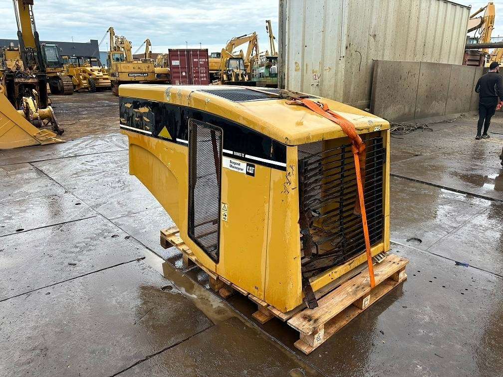 CAT 950 G II engine cover - Cab for Construction machinery: picture 5 CAT 950 G II engine cover - Cab for Construction machinery: picture 5