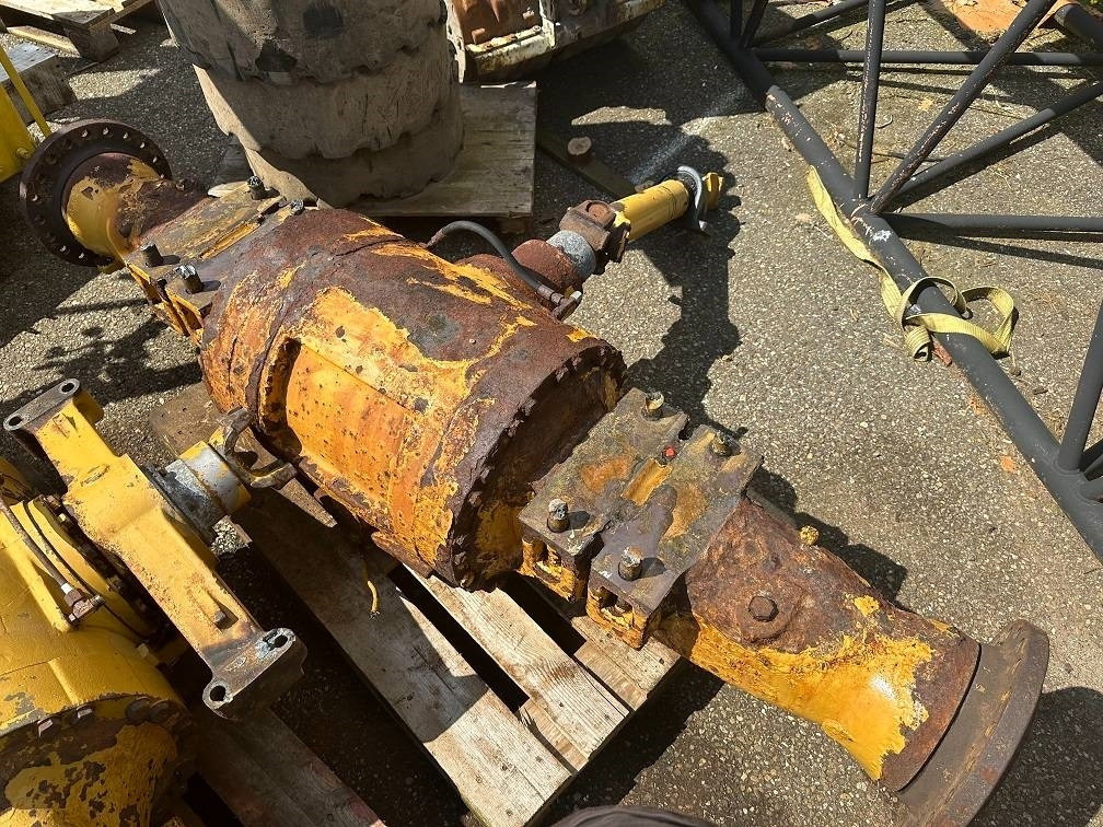 CAT 950 G front axel - Axle and parts for Construction machinery: picture 3 CAT 950 G front axel - Axle and parts for Construction machinery: picture 3