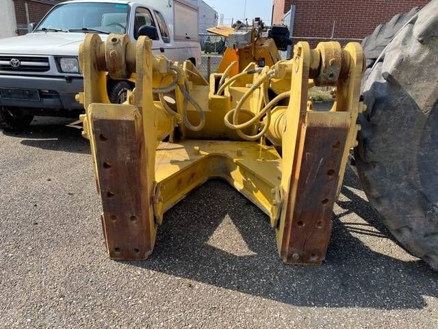 CAT D 8 R Ripper CAT D 8 R Ripper - Ripper for Construction machinery: picture 4 CAT D 8 R Ripper CAT D 8 R Ripper - Ripper for Construction machinery: picture 4