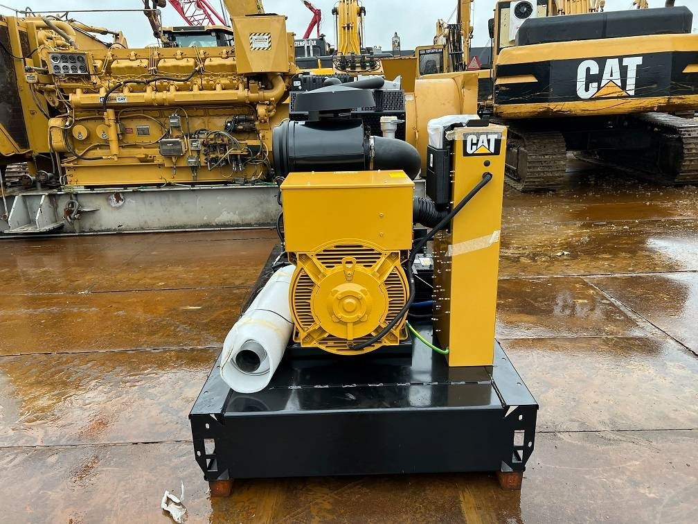 CAT DE 200 E3 200 kva 160kw 10 units availble UNUSED - Generator set: picture 3 CAT DE 200 E3 200 kva 160kw 10 units availble UNUSED - Generator set: picture 3