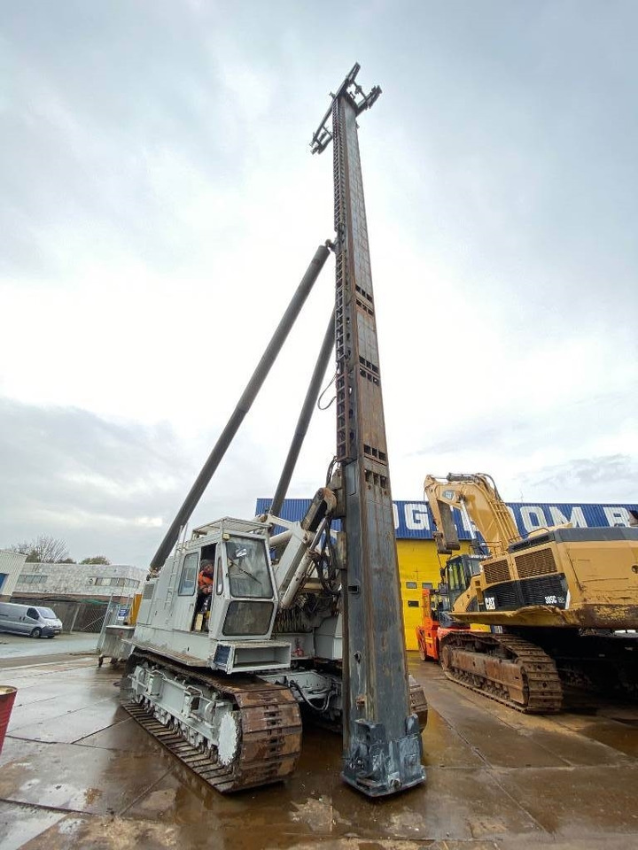 Hitachi KH 150-3 - Pile driver: picture 2 Hitachi KH 150-3 - Pile driver: picture 2