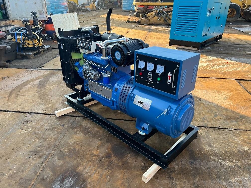 Ricardo 50kva (40kw) generator 3 phase 50hz 400v unused - Generator set: picture 2 Ricardo 50kva (40kw) generator 3 phase 50hz 400v unused - Generator set: picture 2