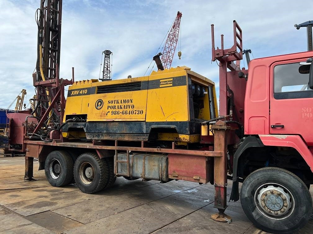 Sisu 12E480 6X6 WATER WELL DRILL ATLAS COPCO XRV410 (50 - Drilling rig: picture 2 Sisu 12E480 6X6 WATER WELL DRILL ATLAS COPCO XRV410 (50 - Drilling rig: picture 2