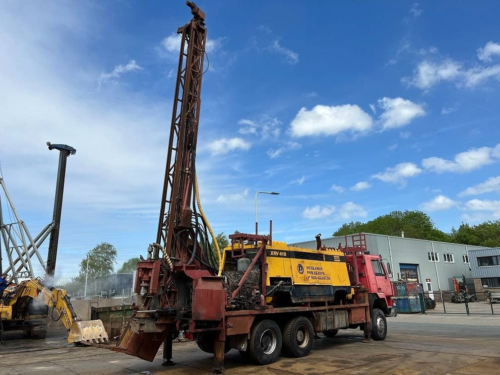 Sisu 12E480 6X6 WATER WELL DRILL ATLAS COPCO XRV410 (50 - Drilling rig: picture 3 Sisu 12E480 6X6 WATER WELL DRILL ATLAS COPCO XRV410 (50 - Drilling rig: picture 3