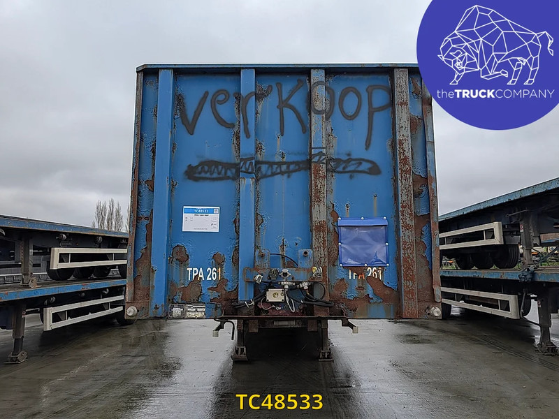 MOL - Low loader semi-trailer: picture 2 MOL - Low loader semi-trailer: picture 2