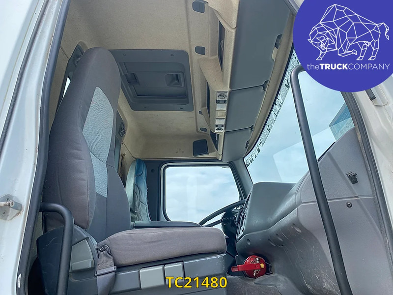 Renault Kerax 370 - Container transporter/ Swap body truck: picture 4 Renault Kerax 370 - Container transporter/ Swap body truck: picture 4