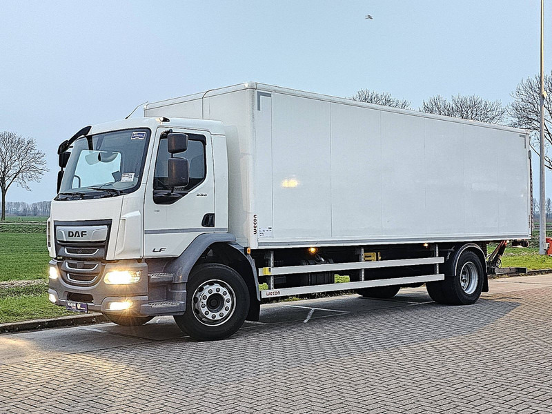DAF LF 230 19T MANUAL AIRCO - Box truck: picture 2 DAF LF 230 19T MANUAL AIRCO - Box truck: picture 2