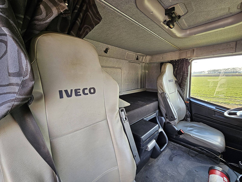 Tipper, Crane truck Iveco AT260T45 TRAKKER HIAB XS144: picture 11