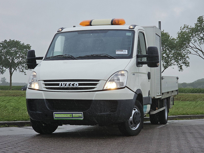 Iveco Daily 40C15 XL FASSI laadkraan - Flatbed van: picture 1 Iveco Daily 40C15 XL FASSI laadkraan - Flatbed van: picture 1