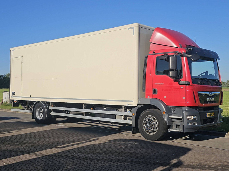 MAN 18.250 TGM BOX L 8.48 LIFT 2.5T - Box truck: picture 5 MAN 18.250 TGM BOX L 8.48 LIFT 2.5T - Box truck: picture 5