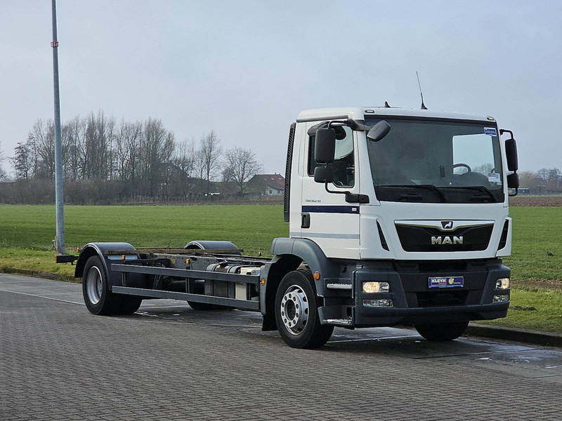 MAN 18.290 TGM 19T WB 578 AIRCO - Cab chassis truck: picture 5 MAN 18.290 TGM 19T WB 578 AIRCO - Cab chassis truck: picture 5