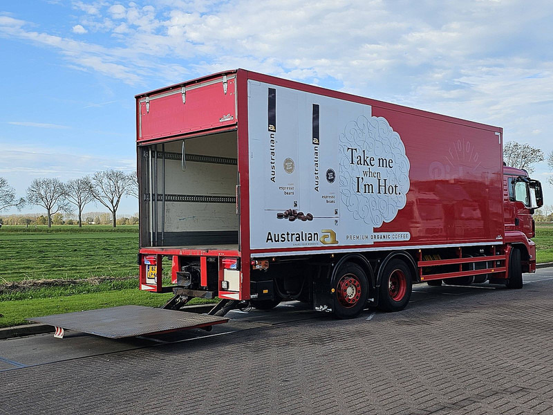 MAN 26.320 TGS - Box truck: picture 3 MAN 26.320 TGS - Box truck: picture 3