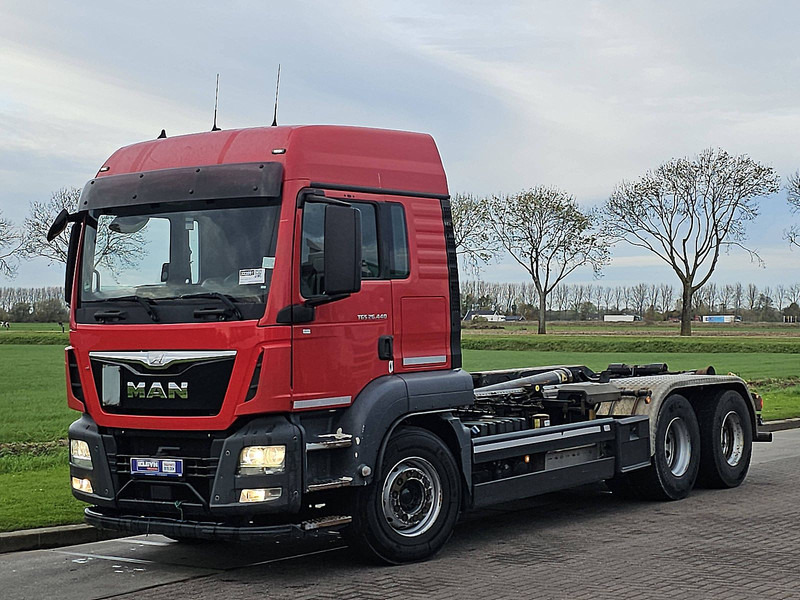 MAN 26.440 TGS - Hook lift truck: picture 2 MAN 26.440 TGS - Hook lift truck: picture 2