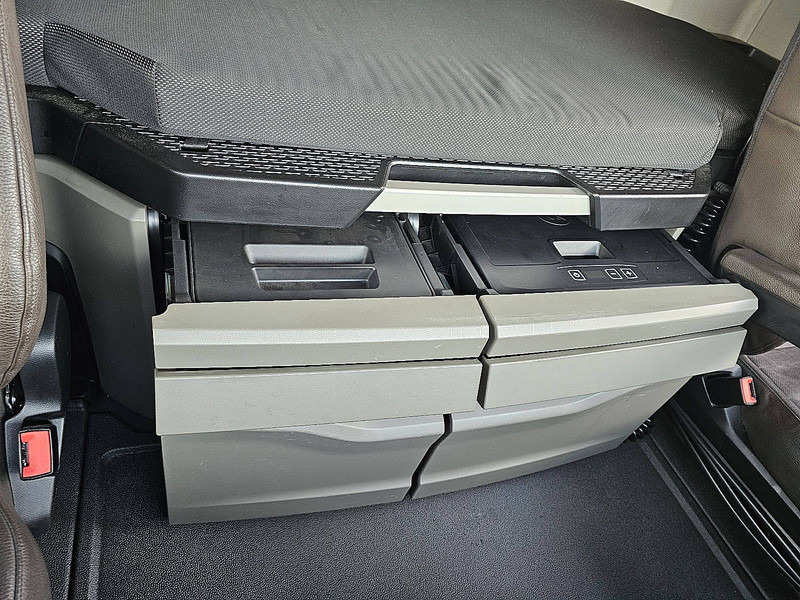 Container transporter/ Swap body truck MAN 26.510 TGX GX 6X2 INTARDER: picture 11 Container transporter/ Swap body truck MAN 26.510 TGX GX 6X2 INTARDER: picture 11