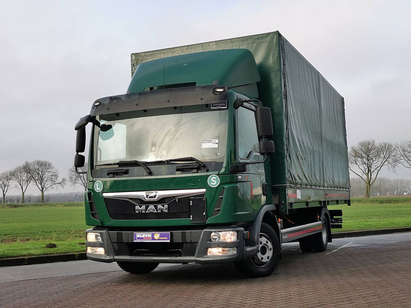 MAN 8.220 TGL MANUAL AIRCO AHK - Curtainsider truck: picture 1 MAN 8.220 TGL MANUAL AIRCO AHK - Curtainsider truck: picture 1