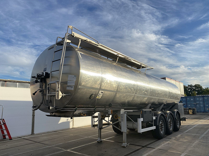 Magyar S38DD3 FOODSTUFF MILK - Tank semi-trailer: picture 1 Magyar S38DD3 FOODSTUFF MILK - Tank semi-trailer: picture 1