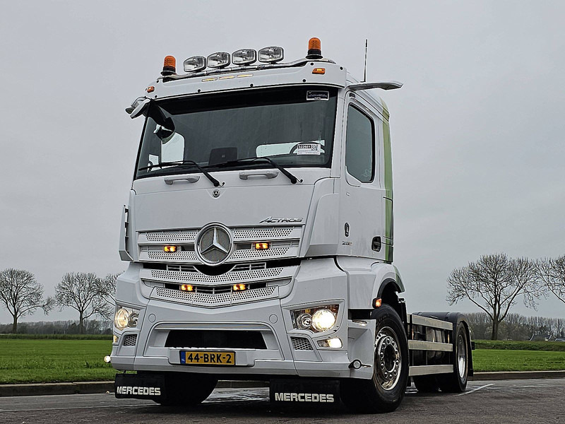 Mercedes-Benz ACTROS 2133 MP5 - Cab chassis truck: picture 1 Mercedes-Benz ACTROS 2133 MP5 - Cab chassis truck: picture 1