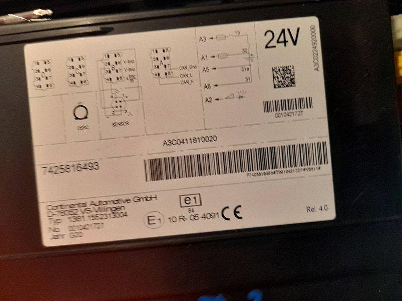 Box truck Renault D 210 11.9T AIRCO TAILLIFT: picture 15