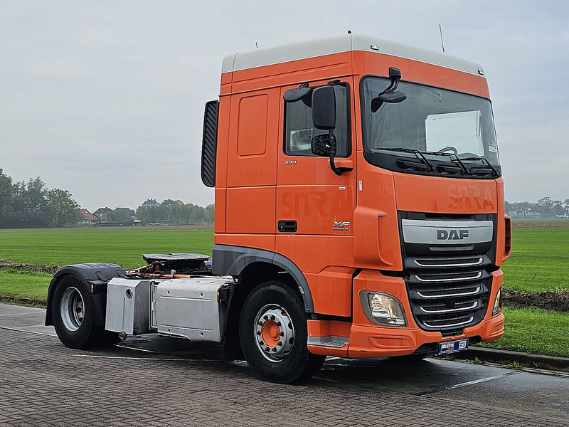 DAF XF 440 SPACECAB MANUAL - Tractor unit: picture 5 DAF XF 440 SPACECAB MANUAL - Tractor unit: picture 5