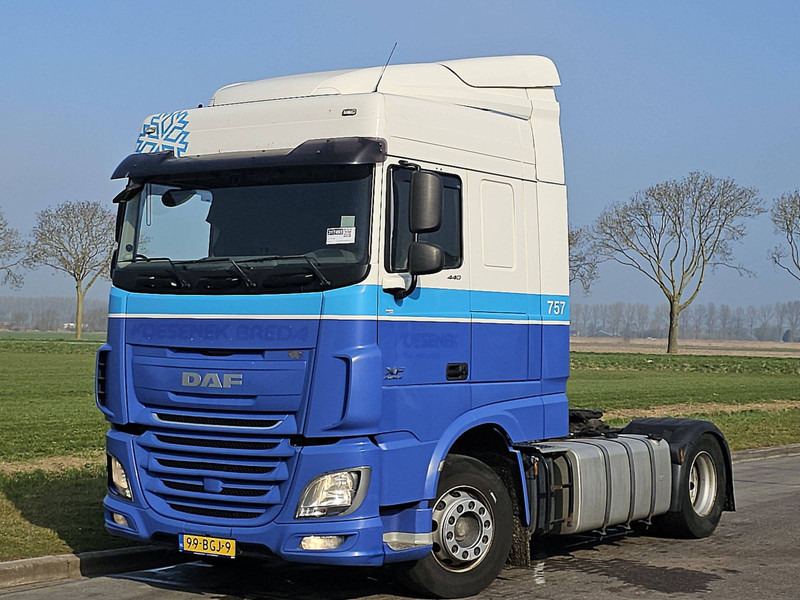 DAF XF 440 SPACECAB NL-TRUCK - Tractor unit: picture 2 DAF XF 440 SPACECAB NL-TRUCK - Tractor unit: picture 2
