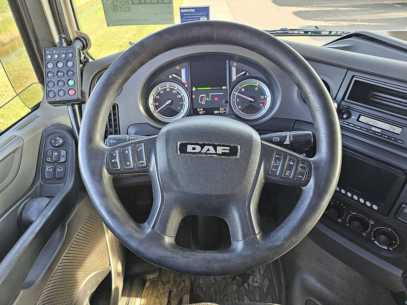 Tractor unit DAF XF 460 SSC MANUAL 2X TANK: picture 10