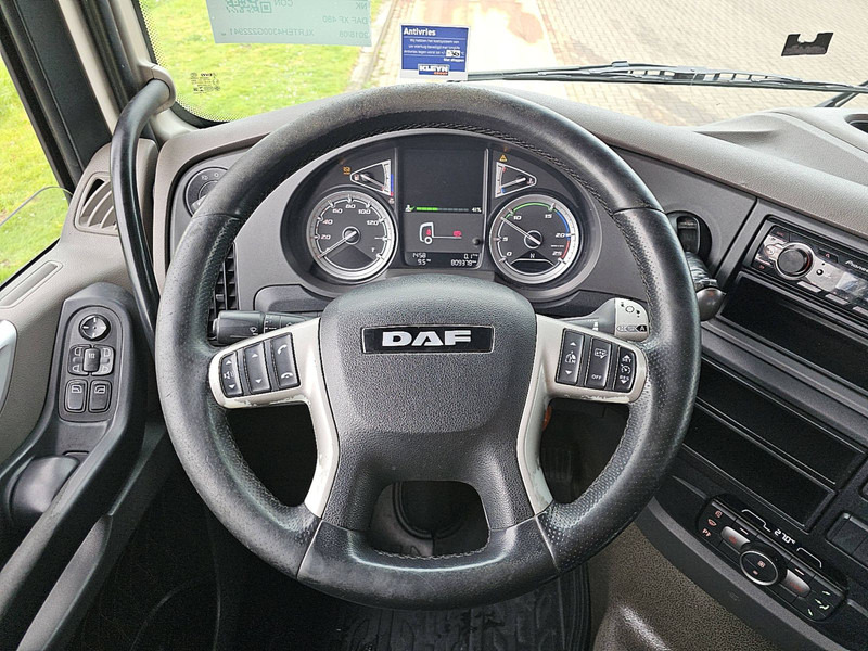 Interior photo 2: Tractor unit DAF XF 480 SSC 2X TANK