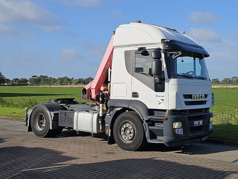 Iveco AT440S45 STRALIS FASSI F230XP-4 - Tractor unit: picture 5 Iveco AT440S45 STRALIS FASSI F230XP-4 - Tractor unit: picture 5