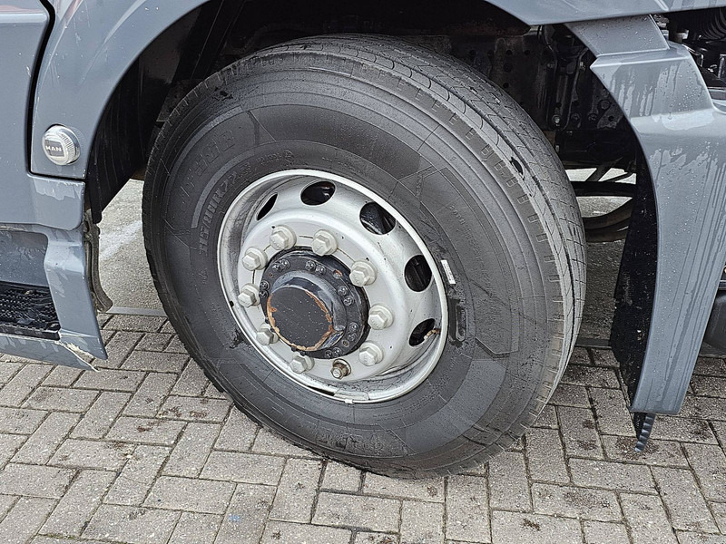 Tractor unit MAN 18.470 TGS 4X4H TG3 ADR PTO+HYD: picture 16
