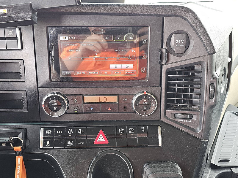 Tractor unit Mercedes-Benz ACTROS 1843 LS STR.SP.230 PTO+ HYDR: picture 12