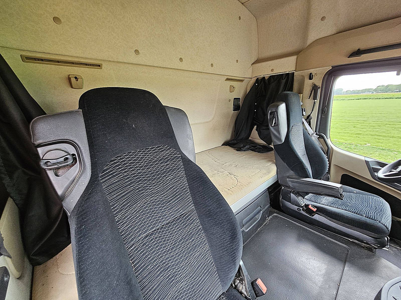 Tractor unit Mercedes-Benz ACTROS 1843 LS STR.SP.230 PTO+ HYDR: picture 12