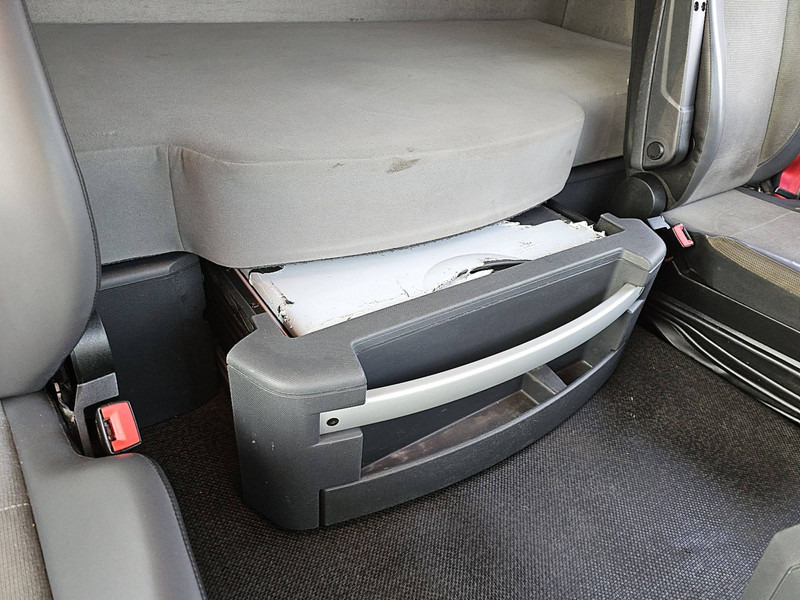 Tractor unit Renault T 460 ALCOA'S: picture 11