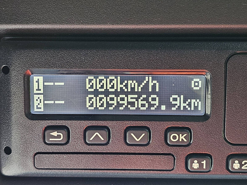 Tractor unit Scania R460: picture 9