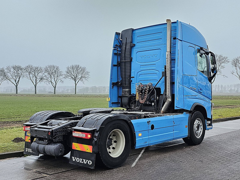 Volvo FH 460 PTO SKIRTS VEB+ - Tractor unit: picture 3 Volvo FH 460 PTO SKIRTS VEB+ - Tractor unit: picture 3
