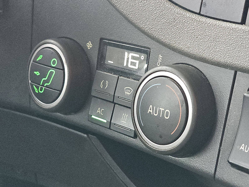 Refrigerator truck Volvo FH 460 6X2 LAMBERET COMBI: picture 11