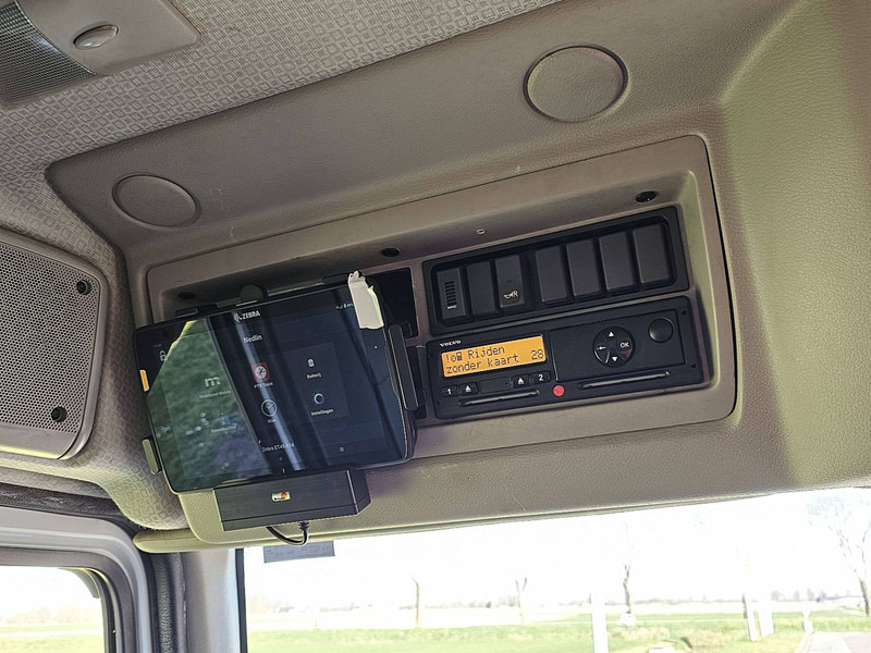 Box truck Volvo FL 250.12: picture 9