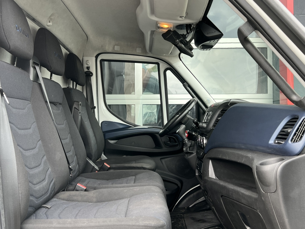 Refrigerated van Iveco Daily 70C18 72C18 Klimaaut. ThermoKing V-600 MAX: picture 12