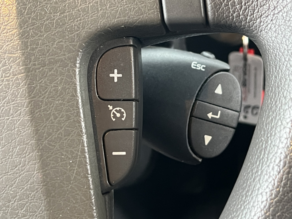 Volvo FL 260 7,2m LBW Klima Tempomat AHK Orig. 125'km - Curtainsider truck: picture 3 Volvo FL 260 7,2m LBW Klima Tempomat AHK Orig. 125'km - Curtainsider truck: picture 3